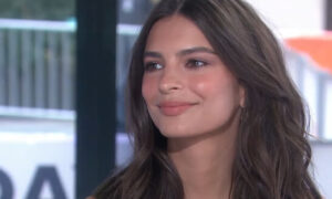 Emily Ratajkowski Net Worth 2022 : Know The Complete Details!