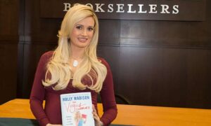 Holly Madison Net Worth 2022 : Know The Complete Details!