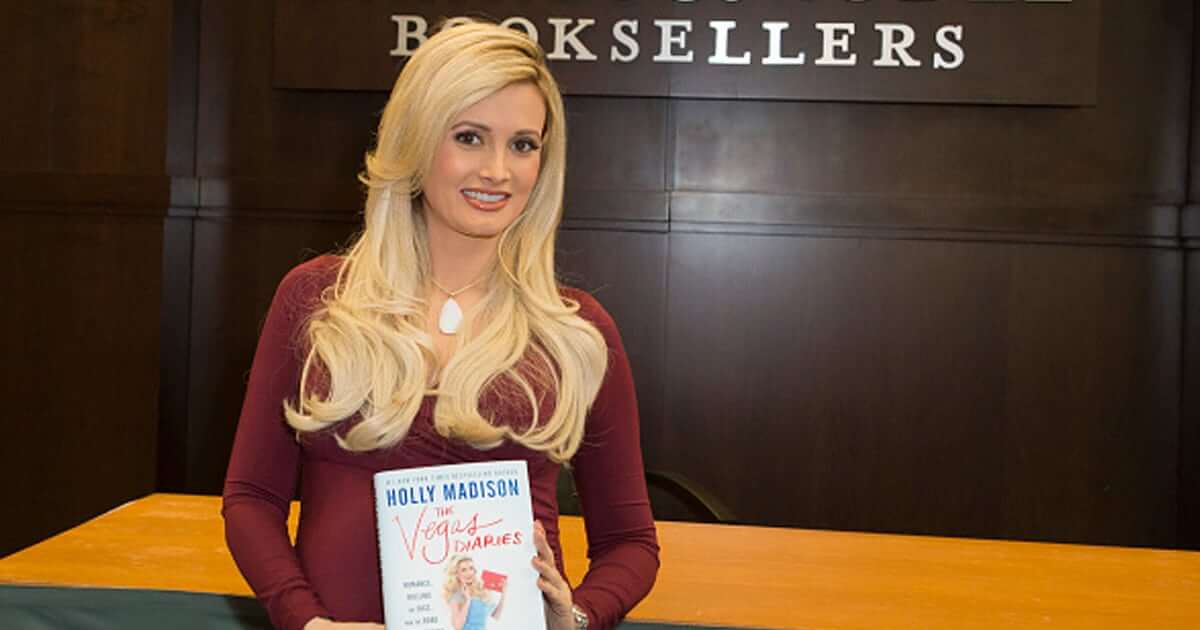 Holly Madison Net Worth 2022 : Know The Complete Details!