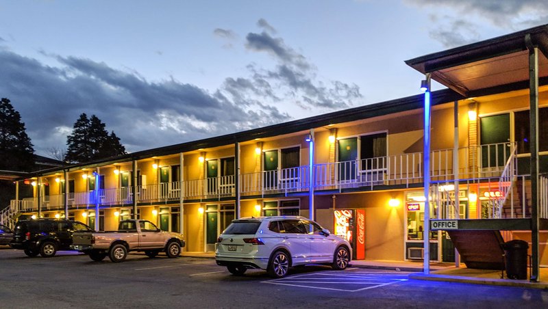 Budget Inn Ellijay Reviews (May 2022) Know The Complete Details!