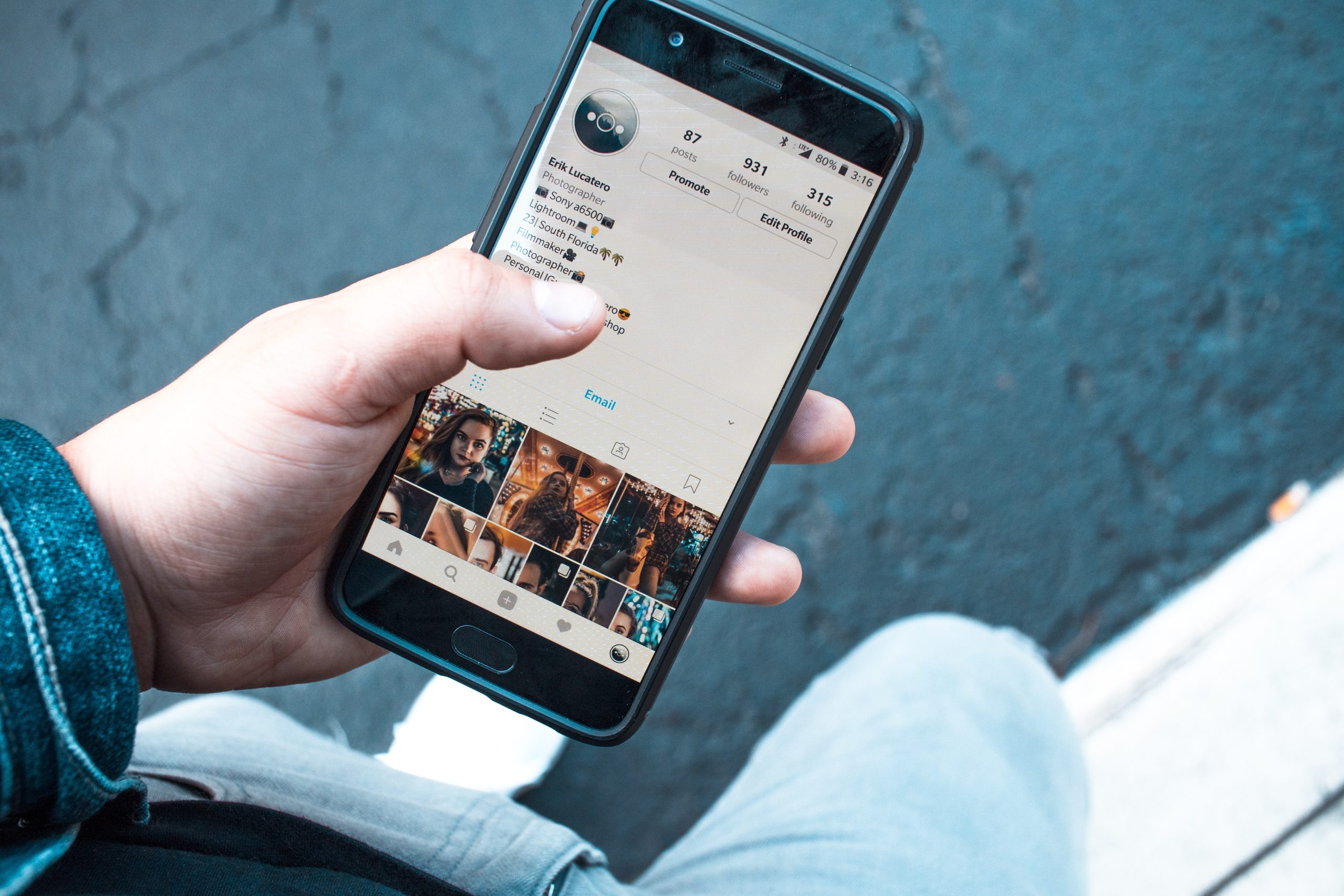 2 Quick Ways to Hide Tagged Photos on Instagram 